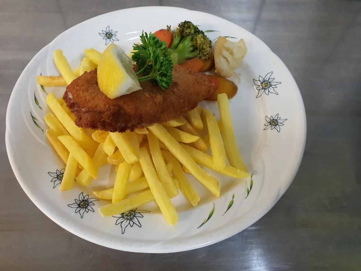 Hotel-Restaurant-Linde Gundlischwand Εξωτερικό φωτογραφία